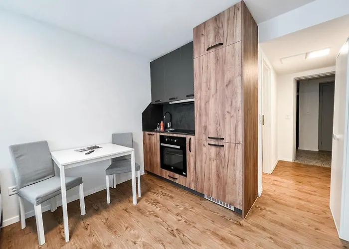 Kuscheliges Nest Fuer Zwei: Guenstiges In Den Schweizer Alpen Daire *