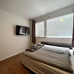 Kuscheliges Nest Fuer Zwei: Guenstiges In Den Schweizer Alpen Зас-Фе